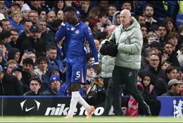 Học Mourinho ăn mừng, HLV Maresca nhận thẻ đỏ trong trận gặp Liverpool Chelsea khủng hoảng hàng thủ sau trận thắng Liverpool